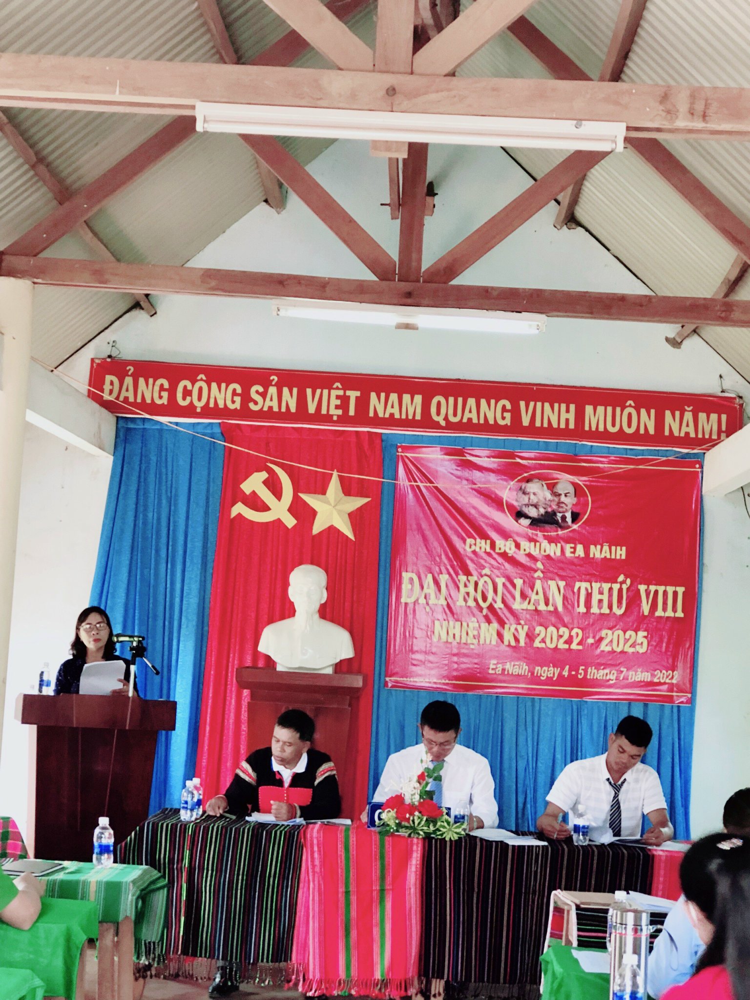 CHI BỘ BUÔN EA NAIH THUỘC ĐẢNG BỘ XÃ EA KNUÊC TỔ CHỨC THÀNH CÔNG ĐẠI HỘI ĐIỂM LẦN THỨ VIII NHIỆM KỲ 2022 - 2025.